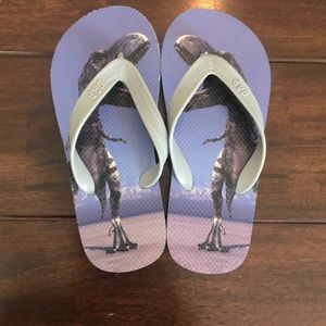 🛍SALE🛍GAP flip flops kids size 3/4